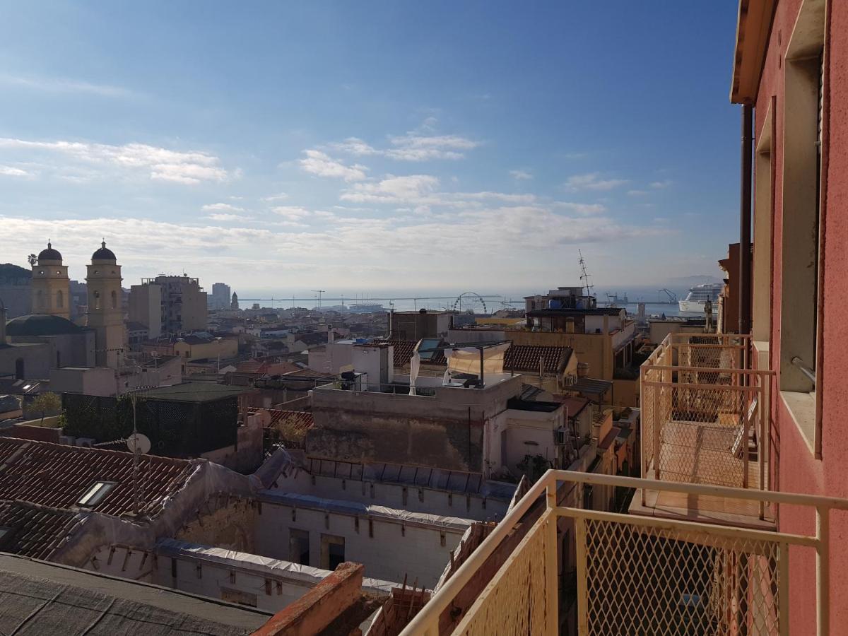 Apartamento Red Moon Cagliari Exterior foto