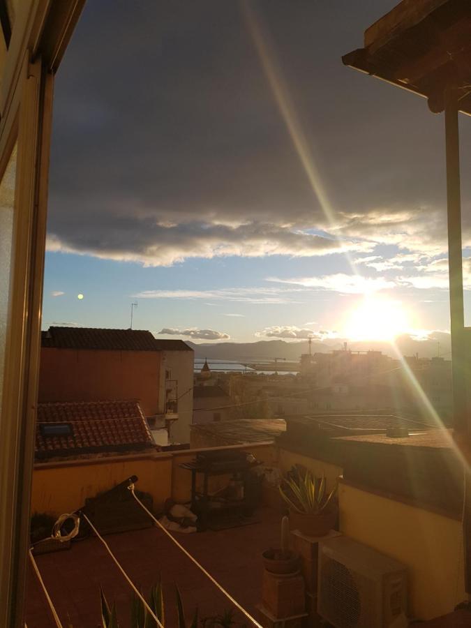 Apartamento Red Moon Cagliari Exterior foto
