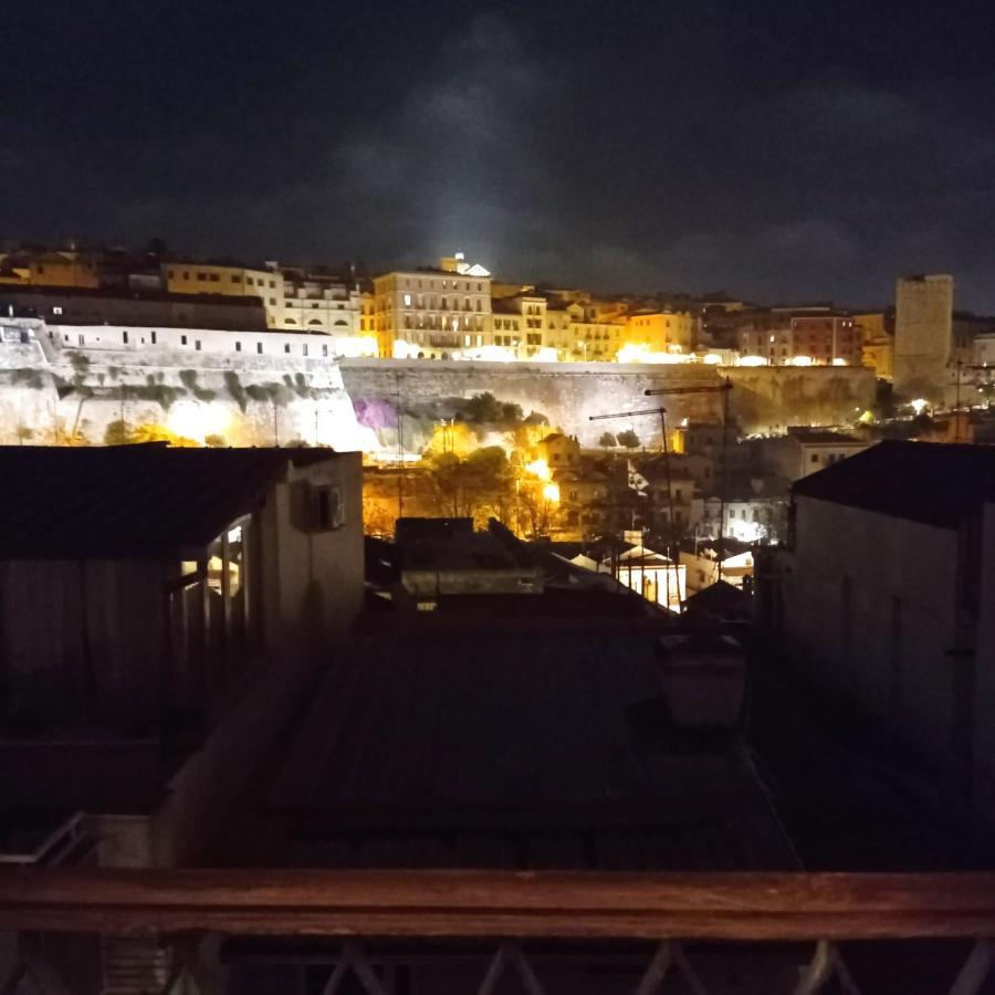 Apartamento Red Moon Cagliari Exterior foto
