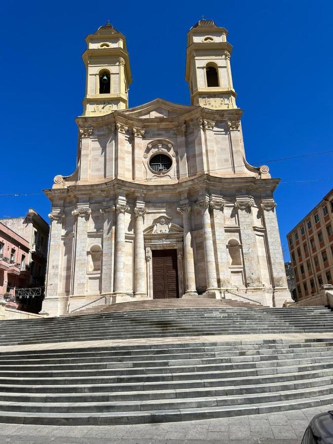 Apartamento Red Moon Cagliari Exterior foto