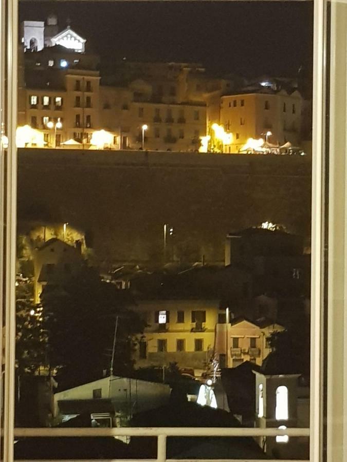 Apartamento Red Moon Cagliari Exterior foto
